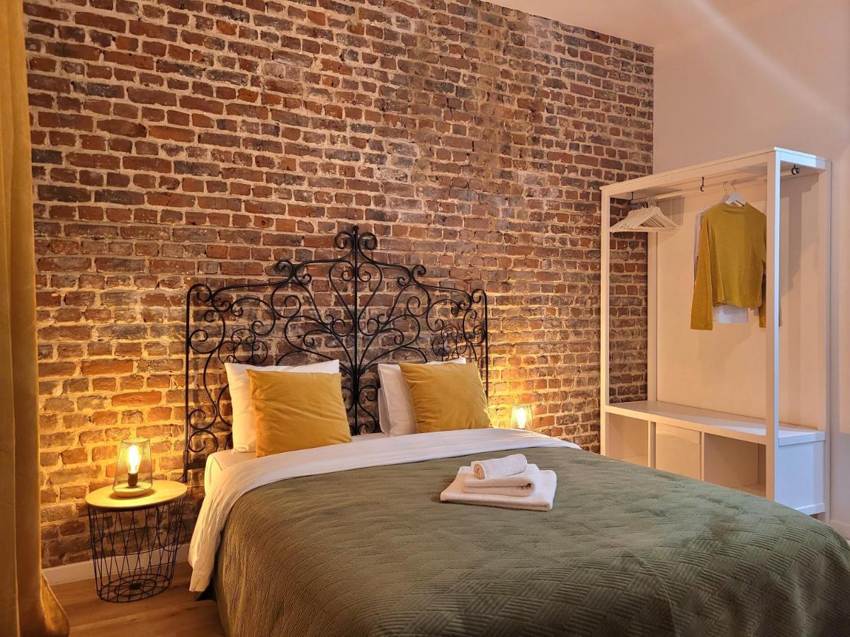 Brand New Rooms With Private Bathroom And Balcony-Terrasse Brussels Exterior photo